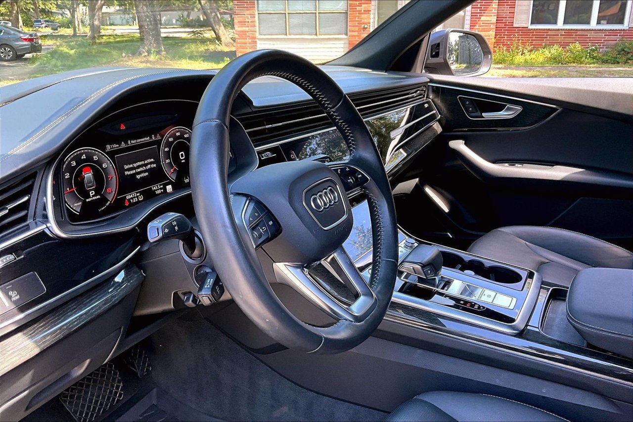 Used 2019 Audi Q8 Prestige w/ Adaptive Chassis Package AWD/4WD image 14
