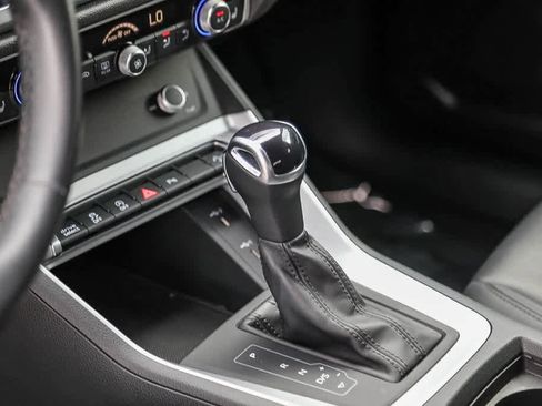 Used 2022 Audi Q3 2.0T Premium image 18