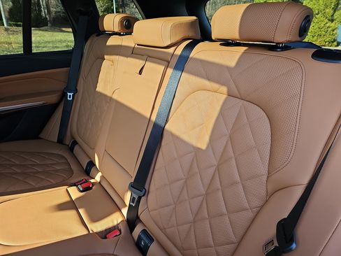 New 2026 BMW X5 xDrive40i w/ Climate Comfort Package image 16