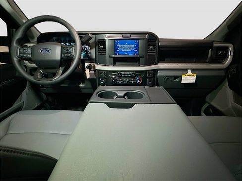New 2026 Ford F350 XL w/ XL Chrome Package image 6