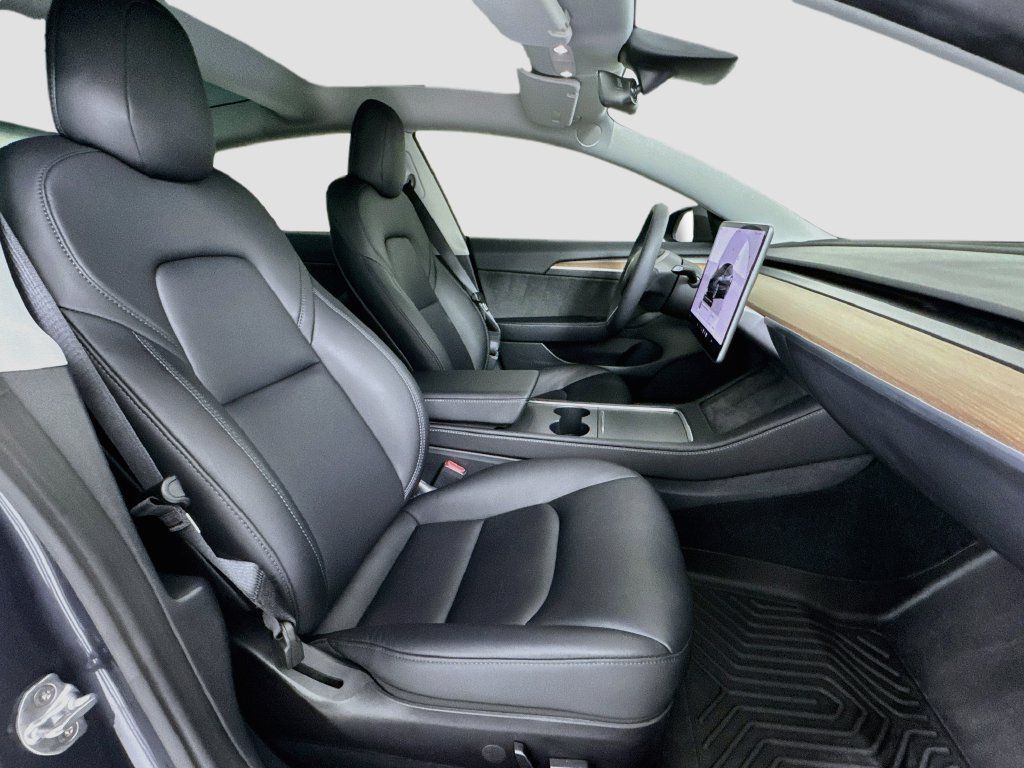 Used 2023 Tesla Model 3 Standard Range RWD image 26