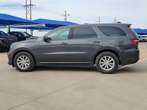 Used 2025 Dodge Durango GT RWD image 2
