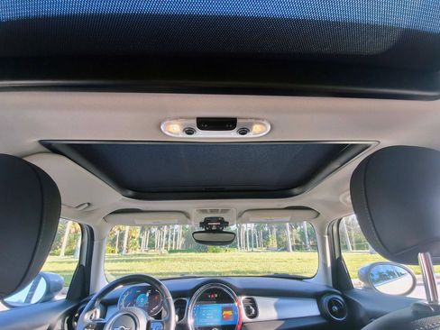 Used 2023 MINI Cooper 4-Door Hardtop FWD image 31
