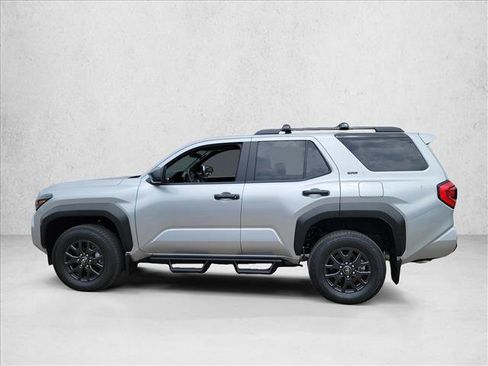 Used 2026 Toyota 4Runner SR5 AWD/4WD image 8