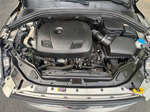 Used 2016 Volvo XC60 T5 Premier w/ Proximity Package FWD image 38