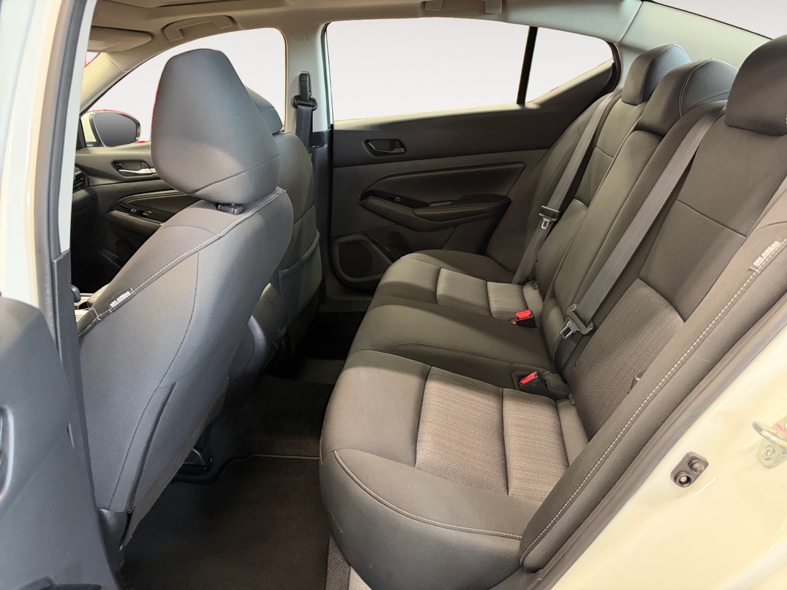 Used 2023 Nissan Altima 2.5 SV w/ SV Premium Package FWD image 24