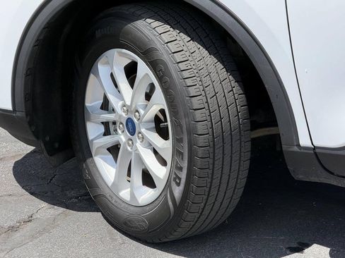 Used 2020 Ford Escape SE AWD/4WD image 16