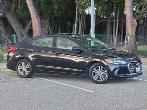 Used 2018 Hyundai Elantra Value Edition FWD image 5