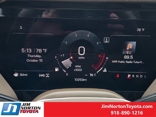 Used 2026 GMC Yukon Denali AWD/4WD image 17