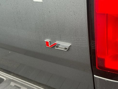 Used 2022 Chevrolet Colorado LT w/ Luxury Package image 6