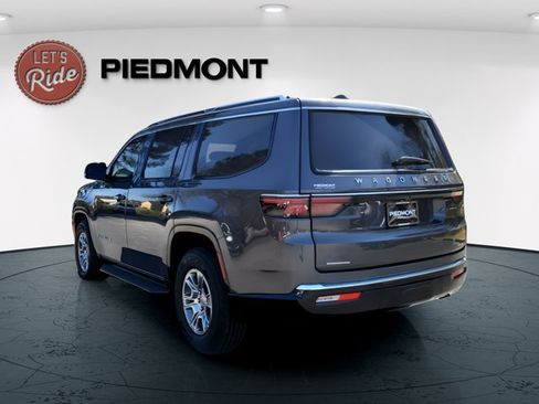 Certified 2022 Jeep Wagoneer Series I AWD/4WD image 7
