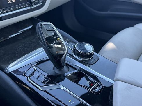 Certified 2023 BMW 530i w/ Executive Package image 24