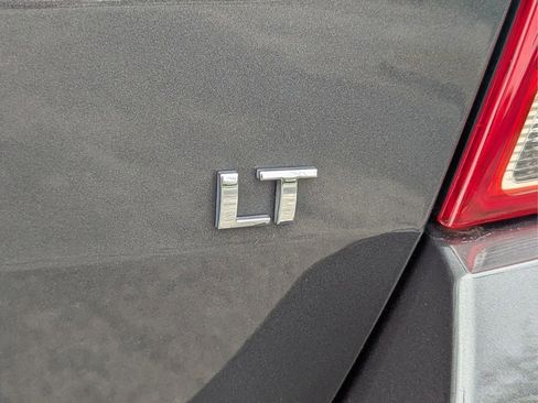 Used 2017 Chevrolet Trax LT w/ LT Convenience Package image 16