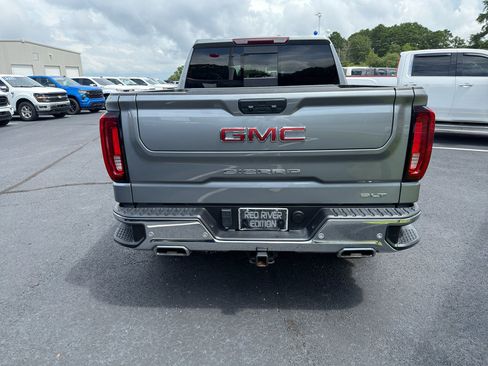 Used 2024 GMC Sierra 1500 SLT w/ SLT Premium Plus Package AWD/4WD image 6