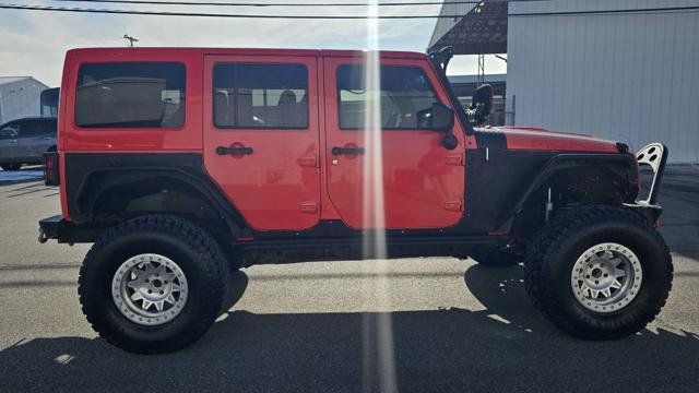 Used 2013 Jeep Wrangler Unlimited Sahara AWD/4WD image 4