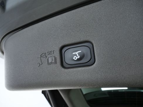 Used 2024 Lincoln Nautilus Black Label AWD/4WD image 7