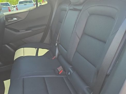 New 2026 Chevrolet Equinox LT w/ Convenience Package II FWD image 10