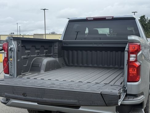 New 2026 Chevrolet Silverado 1500 Custom w/ Turbomax Blackout Package AWD/4WD image 31