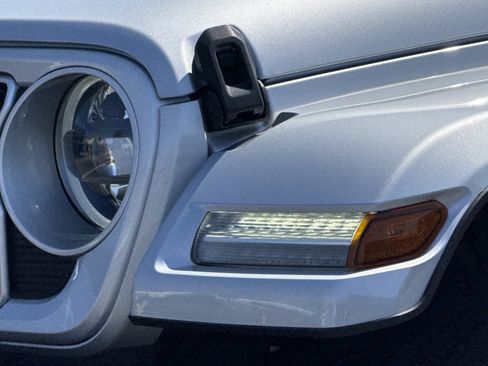 Used 2024 Jeep Wrangler Sahara w/ Technology Group image 5