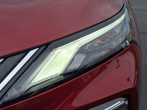 Certified 2023 Nissan Rogue SL AWD/4WD image 9