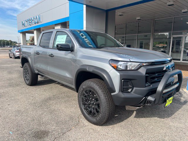 New 2026 Chevrolet Colorado Trail Boss w/ Off-Road Front Bumper Package AWD/4WD image 4