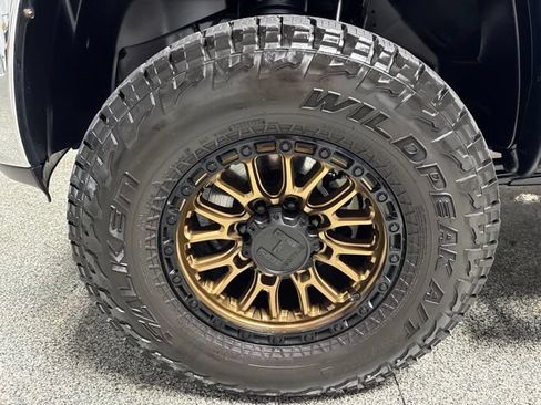 Used 2017 RAM 2500 Big Horn AWD/4WD image 4
