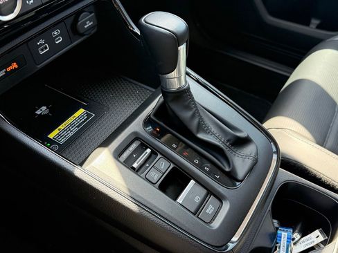 Used 2025 Honda CR-V EX-L image 17