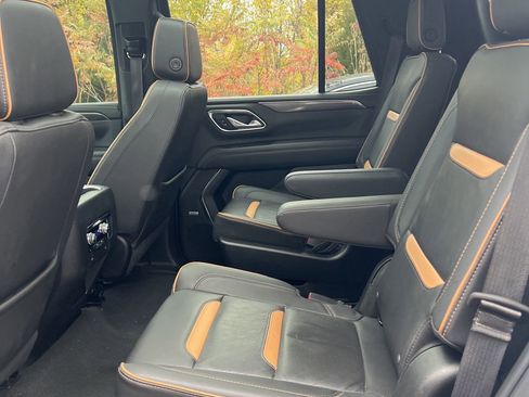 Used 2023 GMC Yukon AT4 image 10