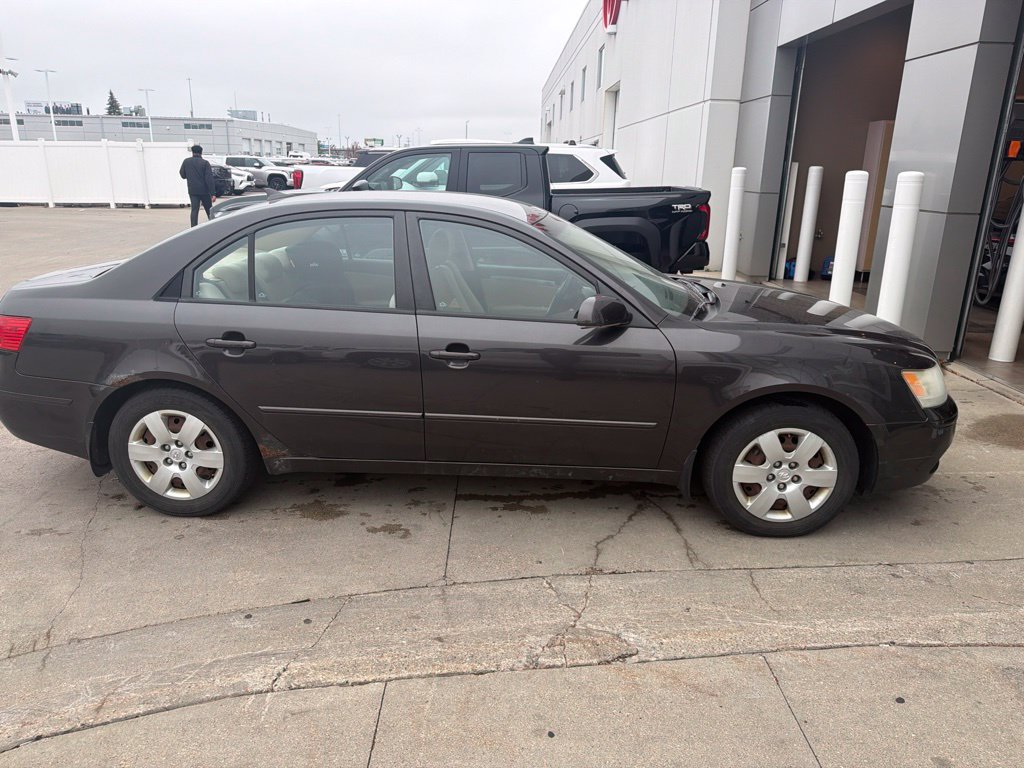Used 2009 Hyundai Sonata GLS FWD image 3