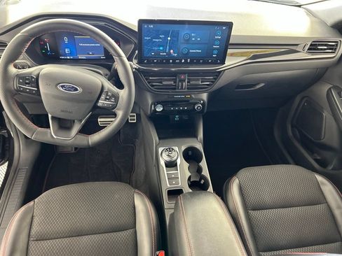 Used 2023 Ford Escape ST-Line w/ Tech Pack #1 AWD/4WD image 11