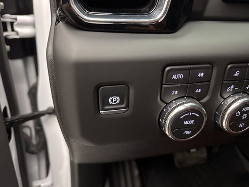 Used 2025 GMC Sierra 2500 Denali Ultimate image 29