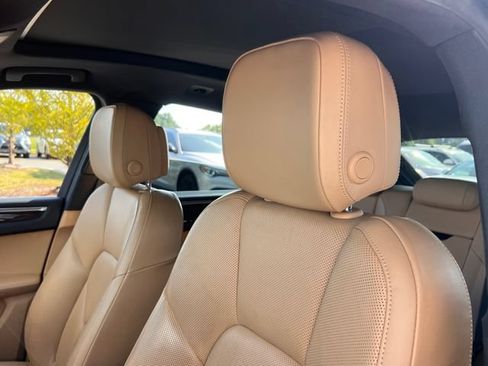 Used 2017 Porsche Macan S AWD/4WD image 13