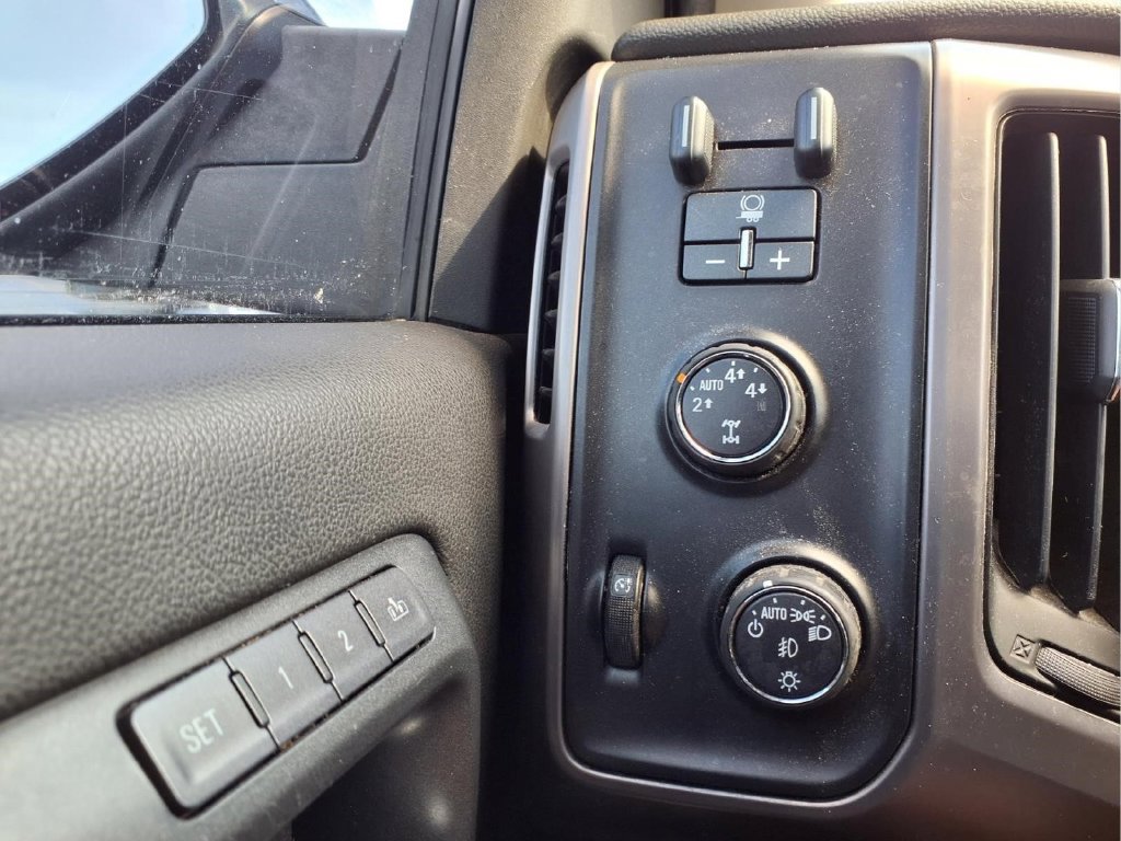 Used 2015 GMC Sierra 1500 SLT AWD/4WD image 11