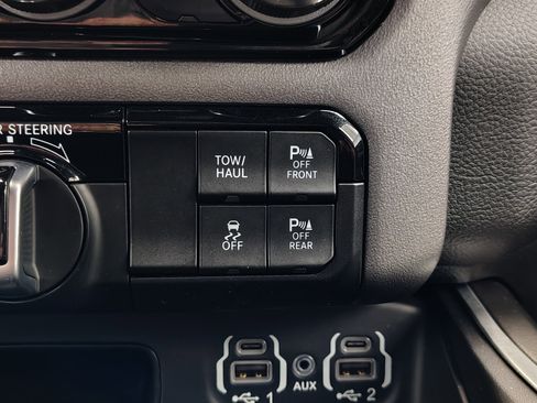 Used 2022 RAM 1500 Big Horn image 41