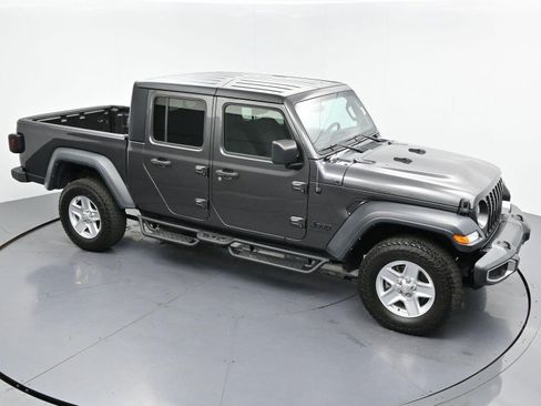 Used 2023 Jeep Gladiator Sport AWD/4WD image 33