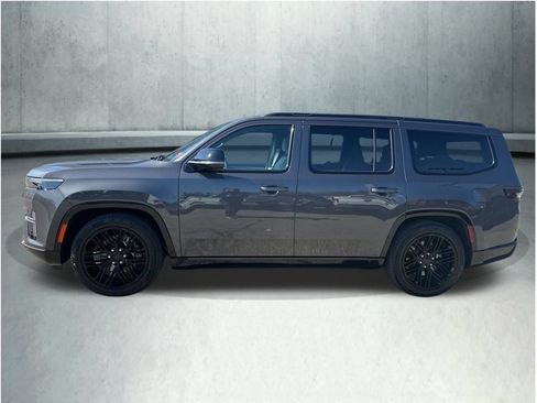 New 2026 Jeep Grand Wagoneer Limited AWD/4WD image 2