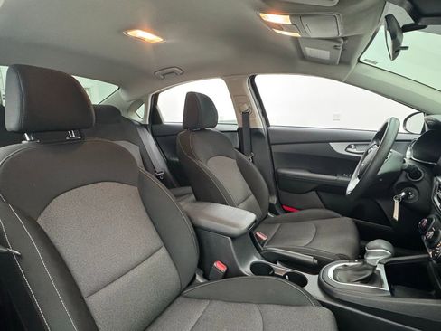 Used 2024 Kia Forte LXS FWD image 30