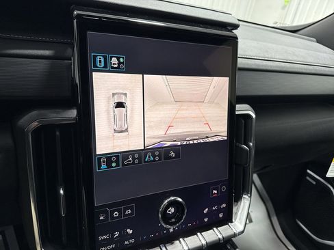 New 2026 GMC Acadia Elevation image 15