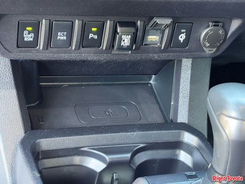 Certified 2020 Toyota Tacoma TRD Off-Road w/ TRD Premium Off Road Package image 26