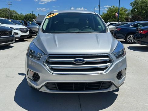 Used 2019 Ford Escape SE AWD/4WD image 2