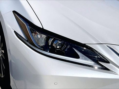New 2025 Lexus ES 350 image 20