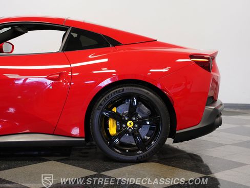 Used 2020 Ferrari Portofino RWD image 25