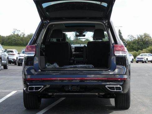 New 2026 Volkswagen Atlas SEL Premium R-Line image 24