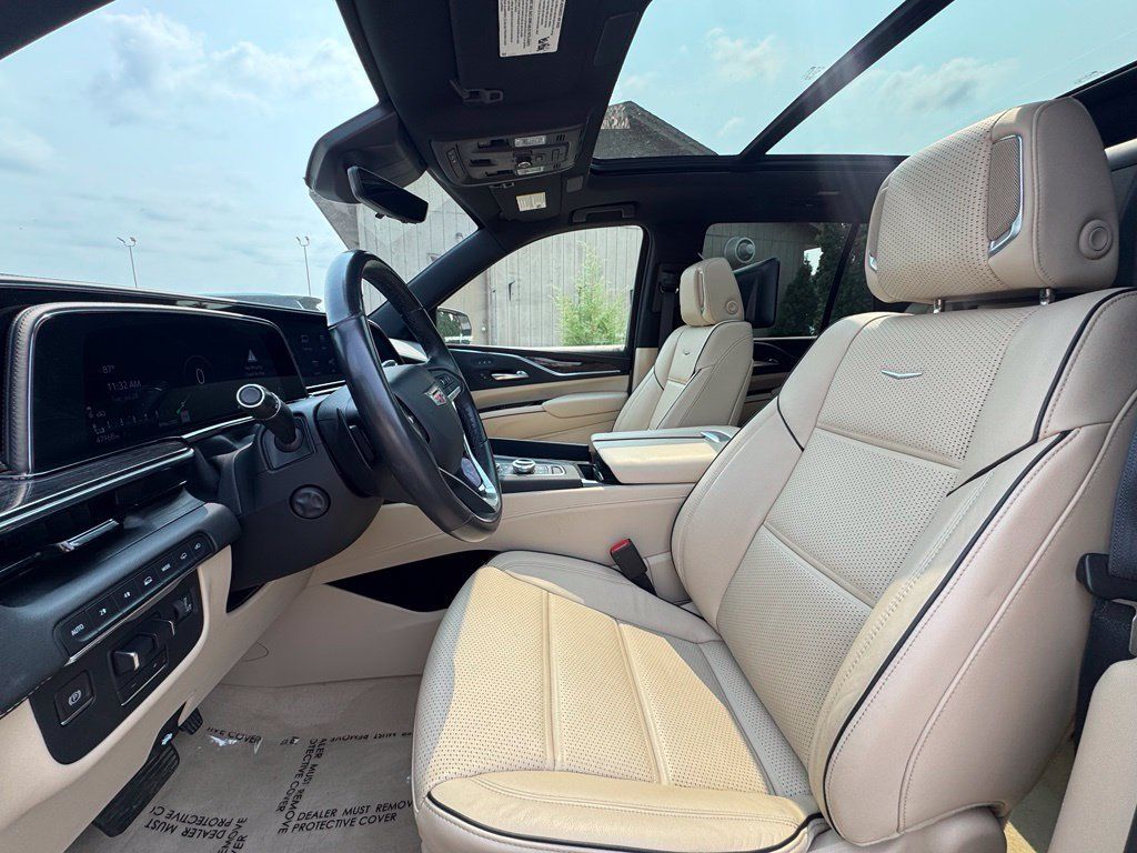 Used 2021 Cadillac Escalade Premium Luxury w/ Driver Assist Tech Package AWD/4WD image 20