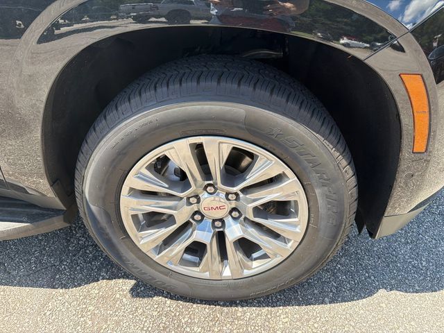 Used 2025 GMC Yukon Denali AWD/4WD image 12