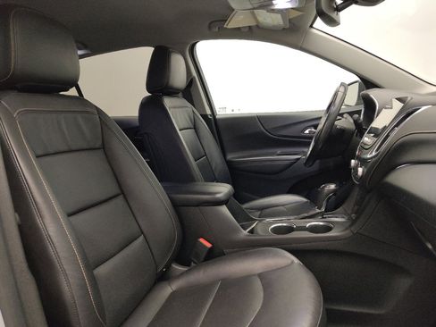 Used 2019 Chevrolet Equinox Premier image 21