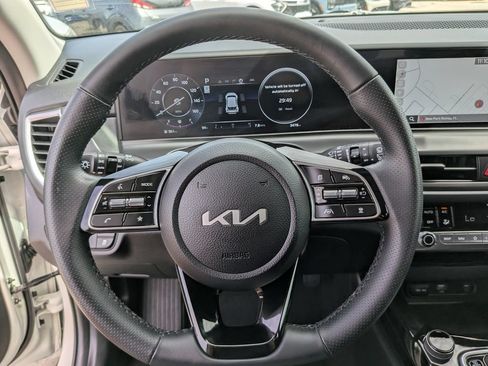 Certified 2026 Kia Seltos SX AWD/4WD image 32