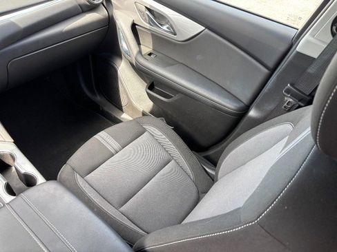 Used 2024 Chevrolet Blazer LT w/ Convenience Package FWD image 14