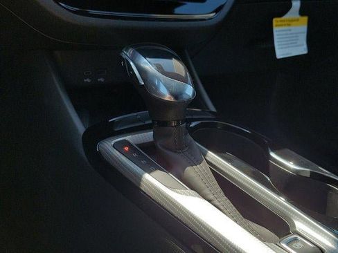Used 2024 Buick Envista Avenir FWD image 30