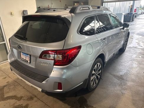 Used 2015 Subaru Outback 2.5i Limited w/ Popular Package #4 AWD/4WD image 3
